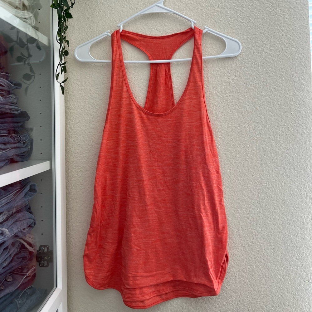 Lululemon top size 4